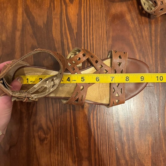 Guess Zip Up Patterned Gladiator Sandals - Picture 7 of 7